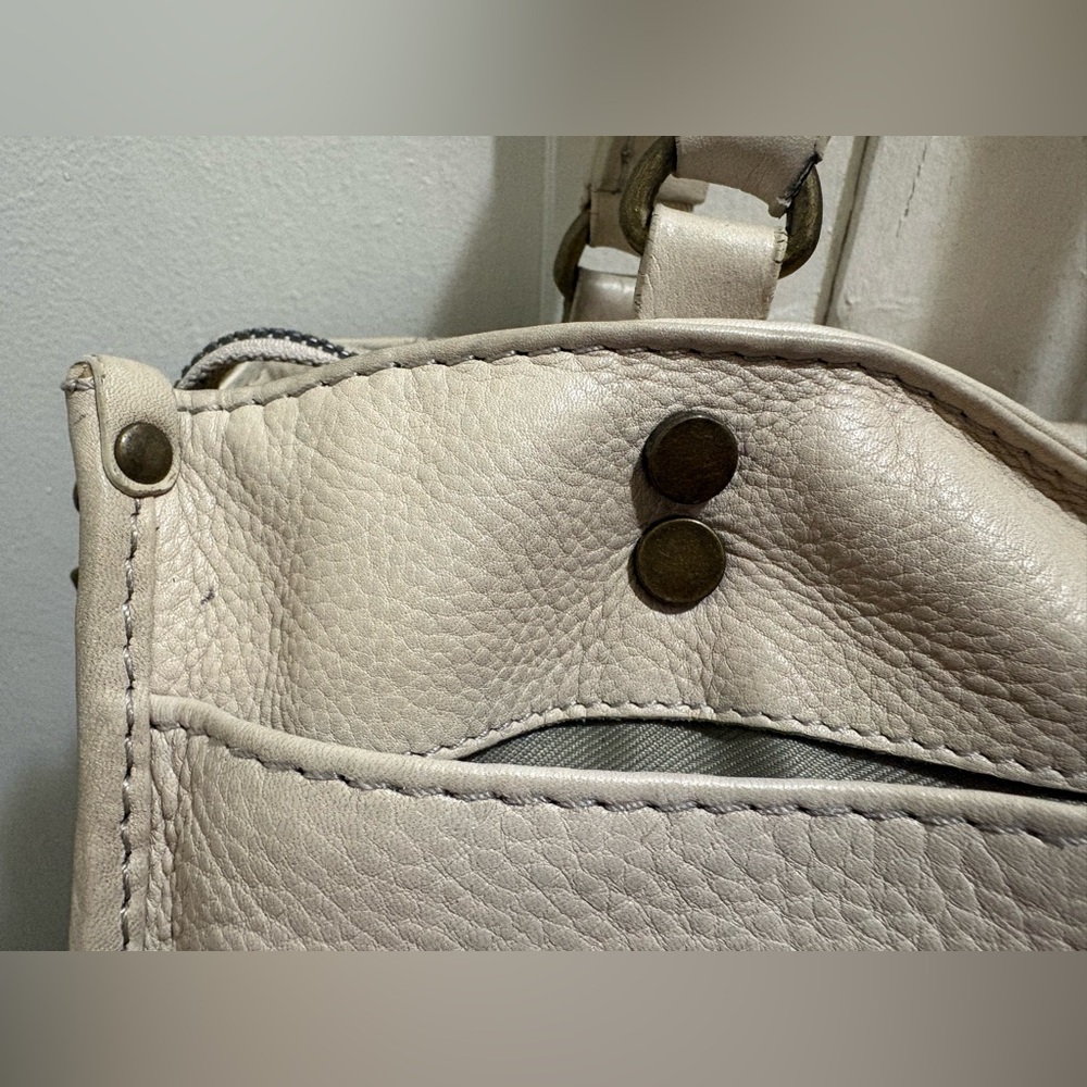 American Leather Co. Cream/Beige Top Handle Bag with Adjustable Crossbody Strap - Picture 8 of 16